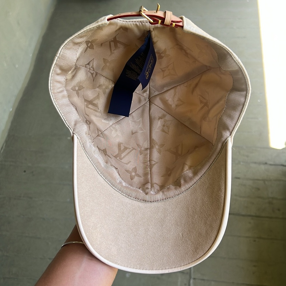 LOUIS VUITTON LV First Cap - Picture 12 of 13